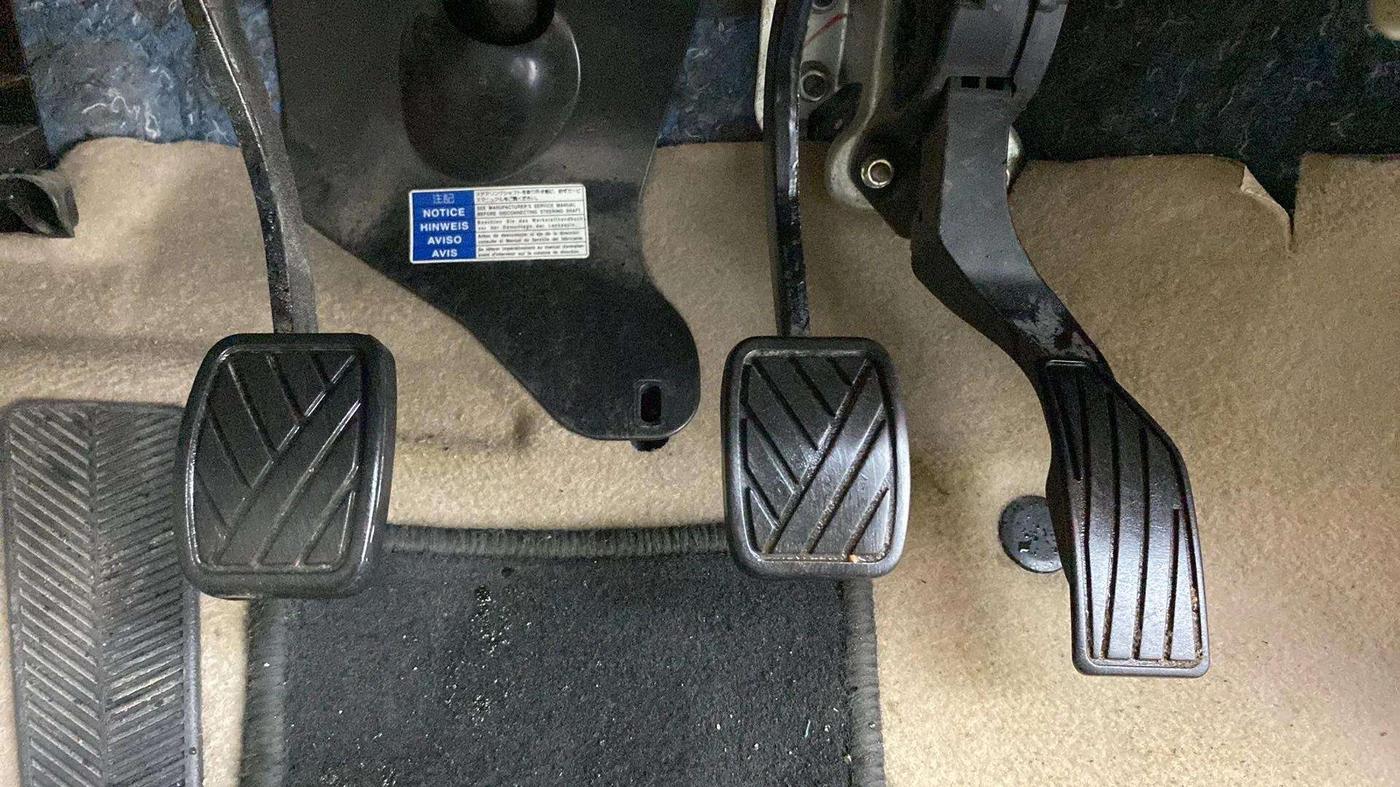 2018 Maruti Ciaz ALPHA 1.5 SHVS PETROL, Petrol, Manual, 64,207 km, Pedals