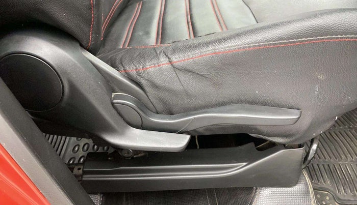 2018 Maruti IGNIS ALPHA 1.2, Petrol, Manual, 56,313 km, Driver Side Adjustment Panel
