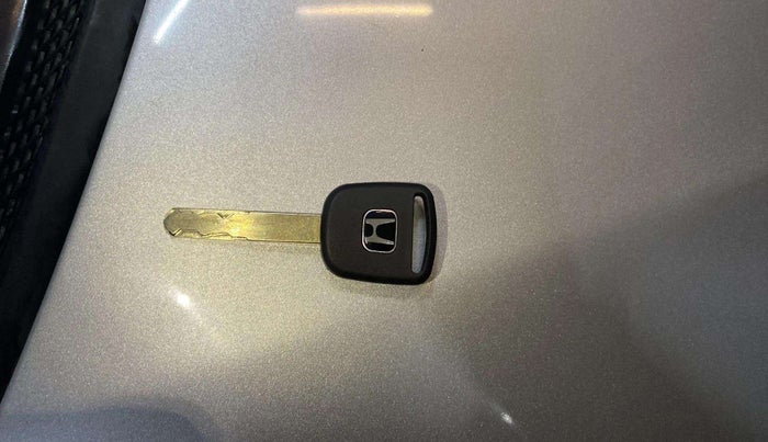 2014 Honda Brio S MT, Petrol, Manual, 63,191 km, Key Close Up