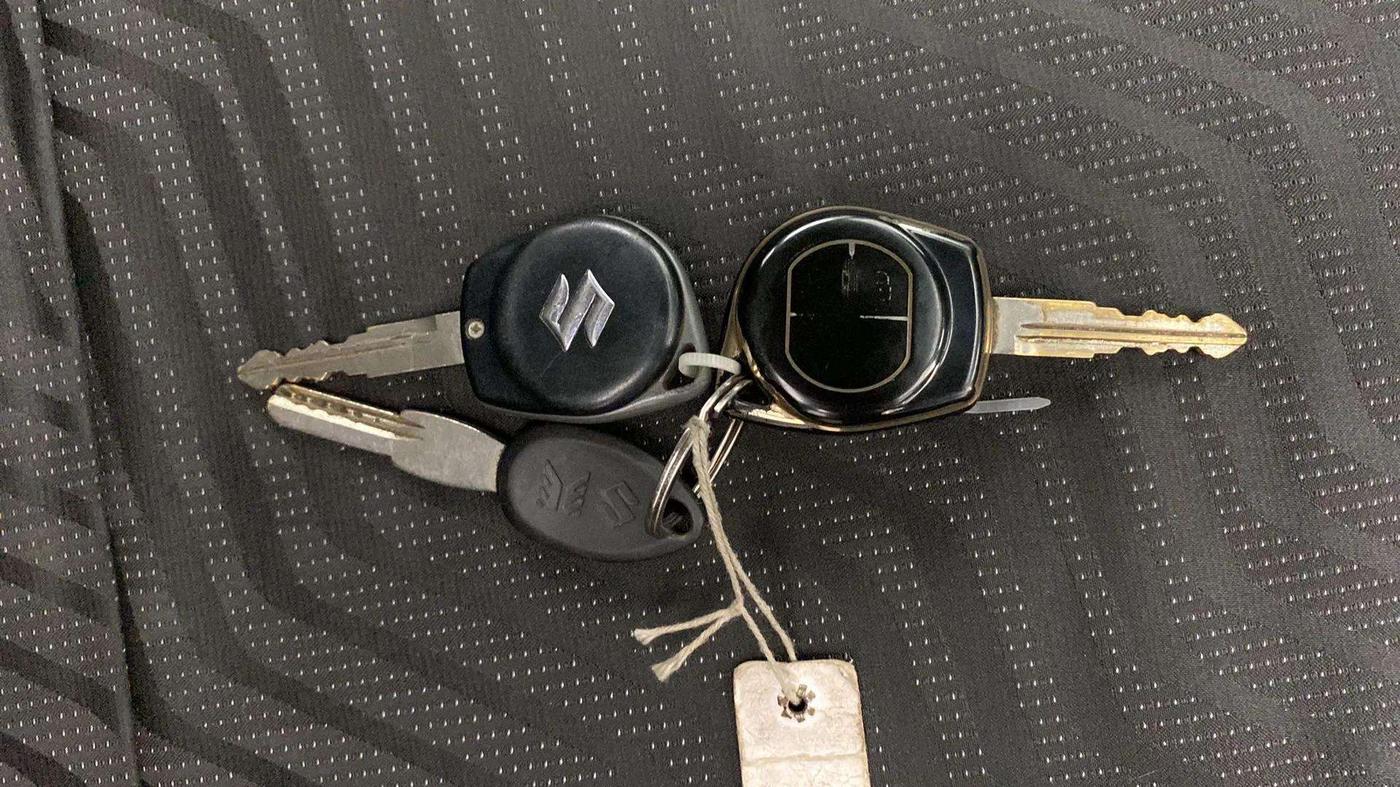 2018 Maruti Swift VXI, Petrol, Manual, 66,466 km, Key Close Up