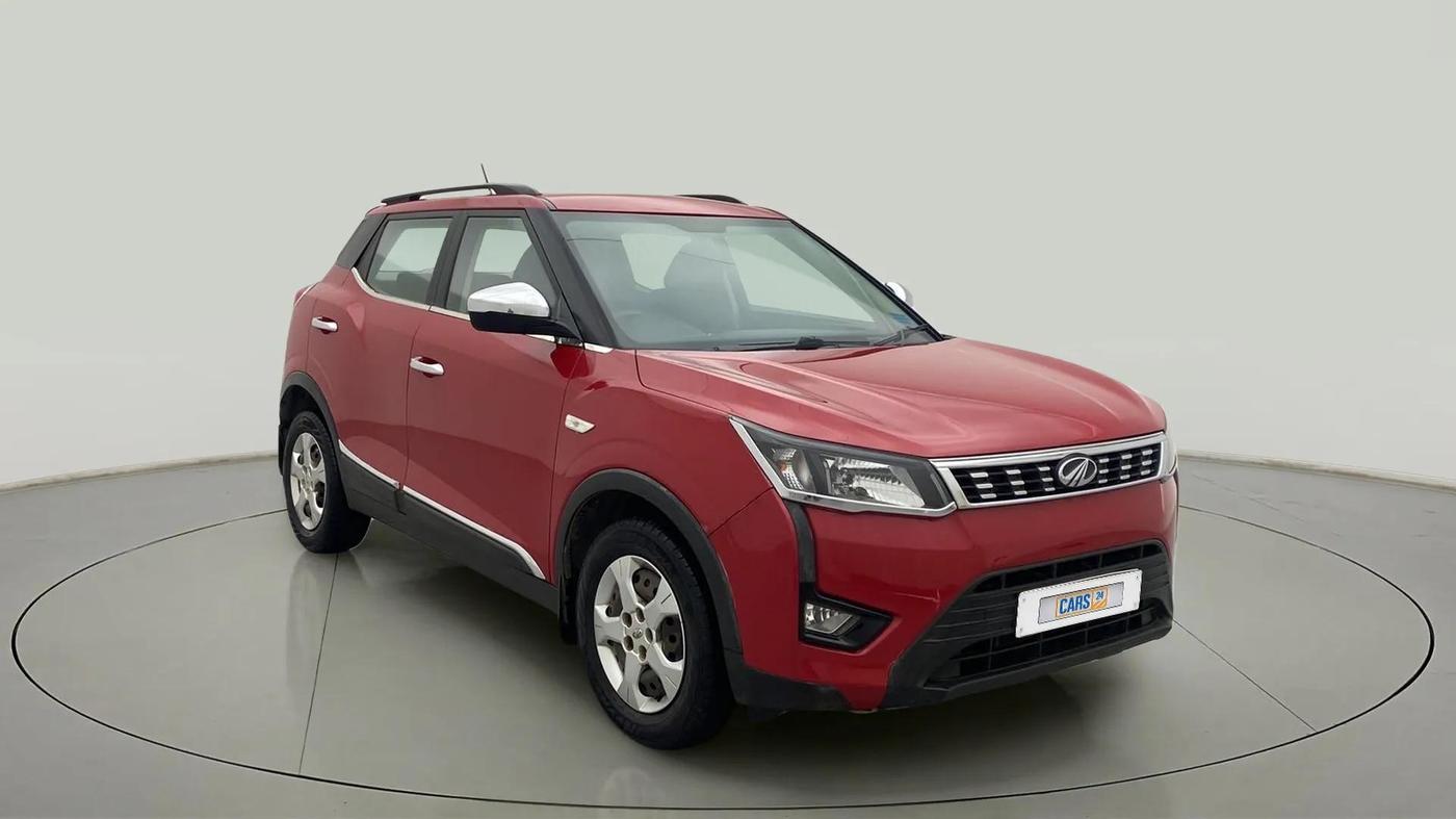 2020 Mahindra XUV300 W6 1.2 PETROL, Petrol, Manual, 82,299 km, SRP