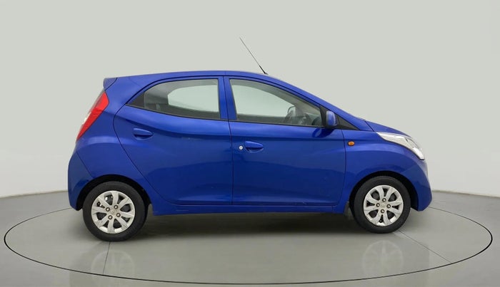 2017 Hyundai Eon SPORTZ, Petrol, Manual, 53,296 km, Right Side View
