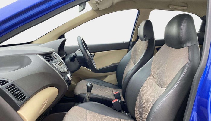 2017 Hyundai Eon SPORTZ, Petrol, Manual, 53,296 km, Right Side Front Door Cabin