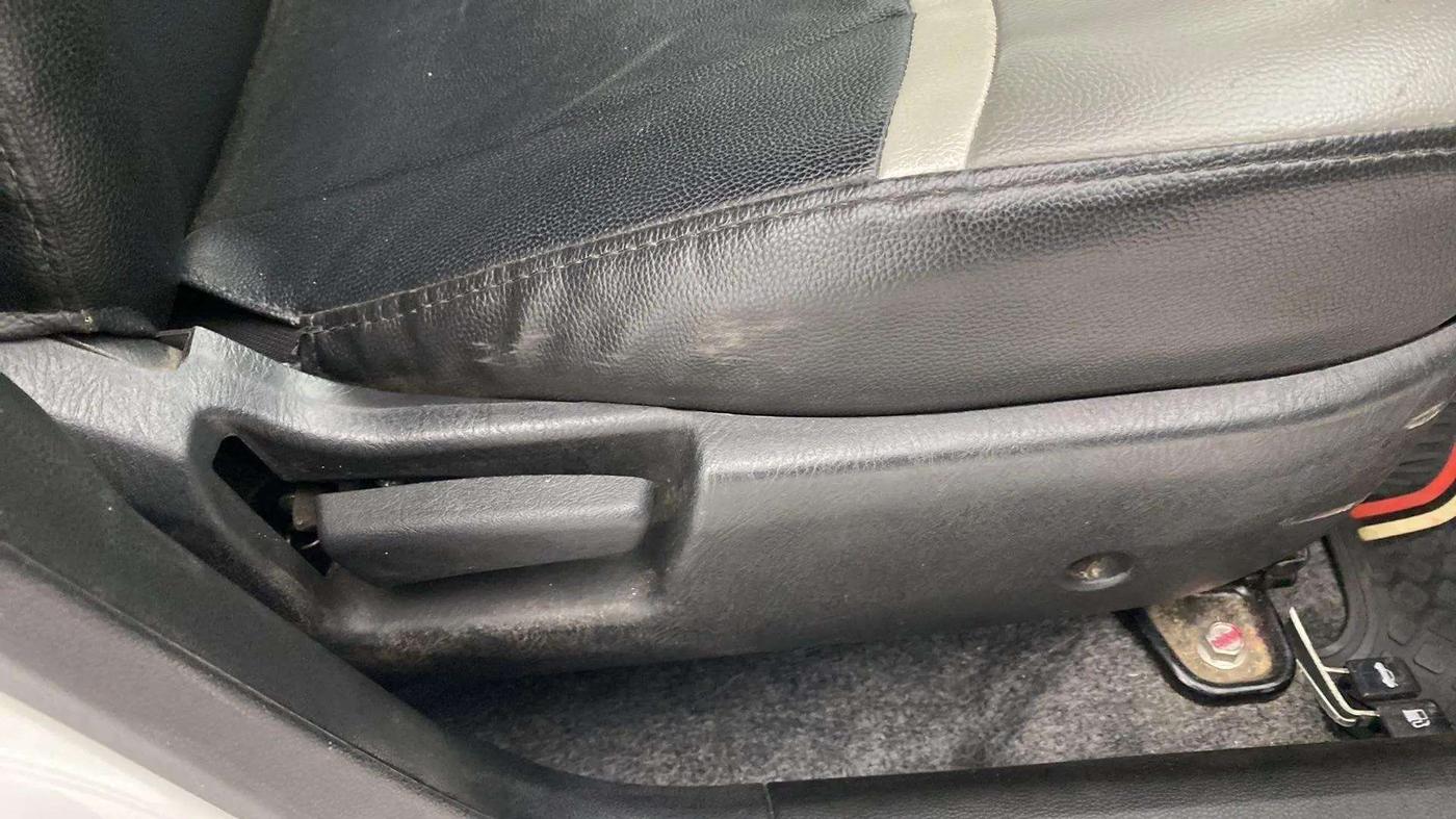 2021 Maruti Alto LXI, Petrol, Manual, 10,819 km, Driver Side Adjustment Panel