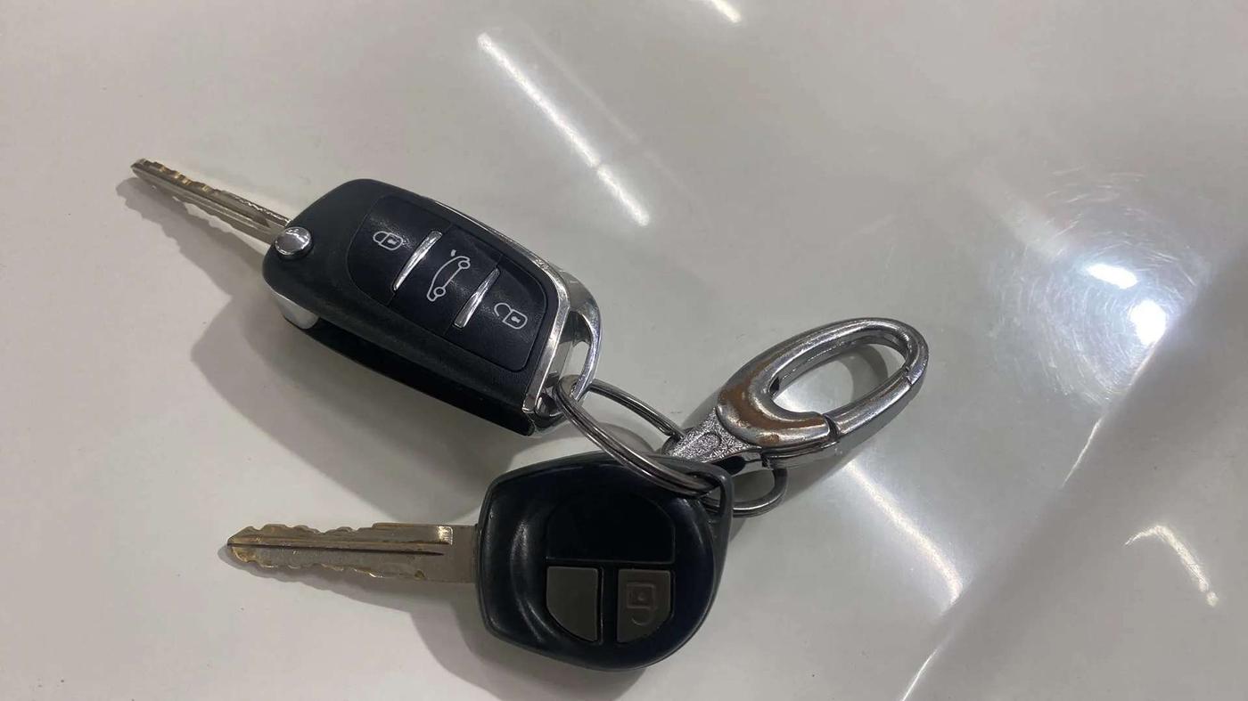2016 Maruti Wagon R 1.0 VXI AMT, Petrol, Automatic, 38,516 km, Key Close Up
