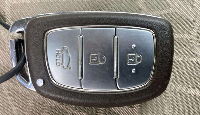 2014 Hyundai Grand i10 ASTA AT 1.2 KAPPA VTVT, Petrol, Automatic, 29,783 km, Key Close Up