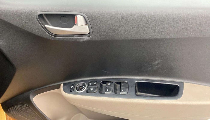 2014 Hyundai Grand i10 ASTA AT 1.2 KAPPA VTVT, Petrol, Automatic, 29,783 km, Driver Side Door Panels Control