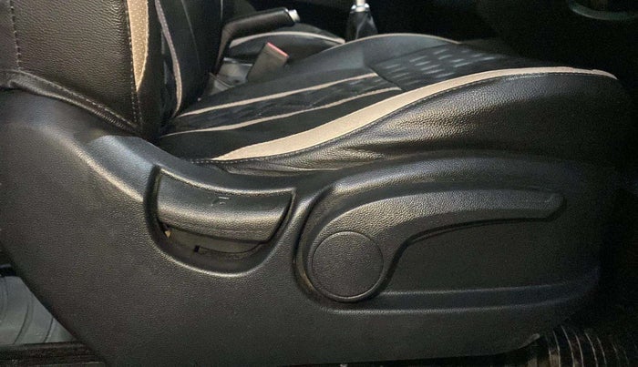 2018 Hyundai Creta SX 1.6 DIESEL, Diesel, Manual, 52,068 km, Driver Side Adjustment Panel