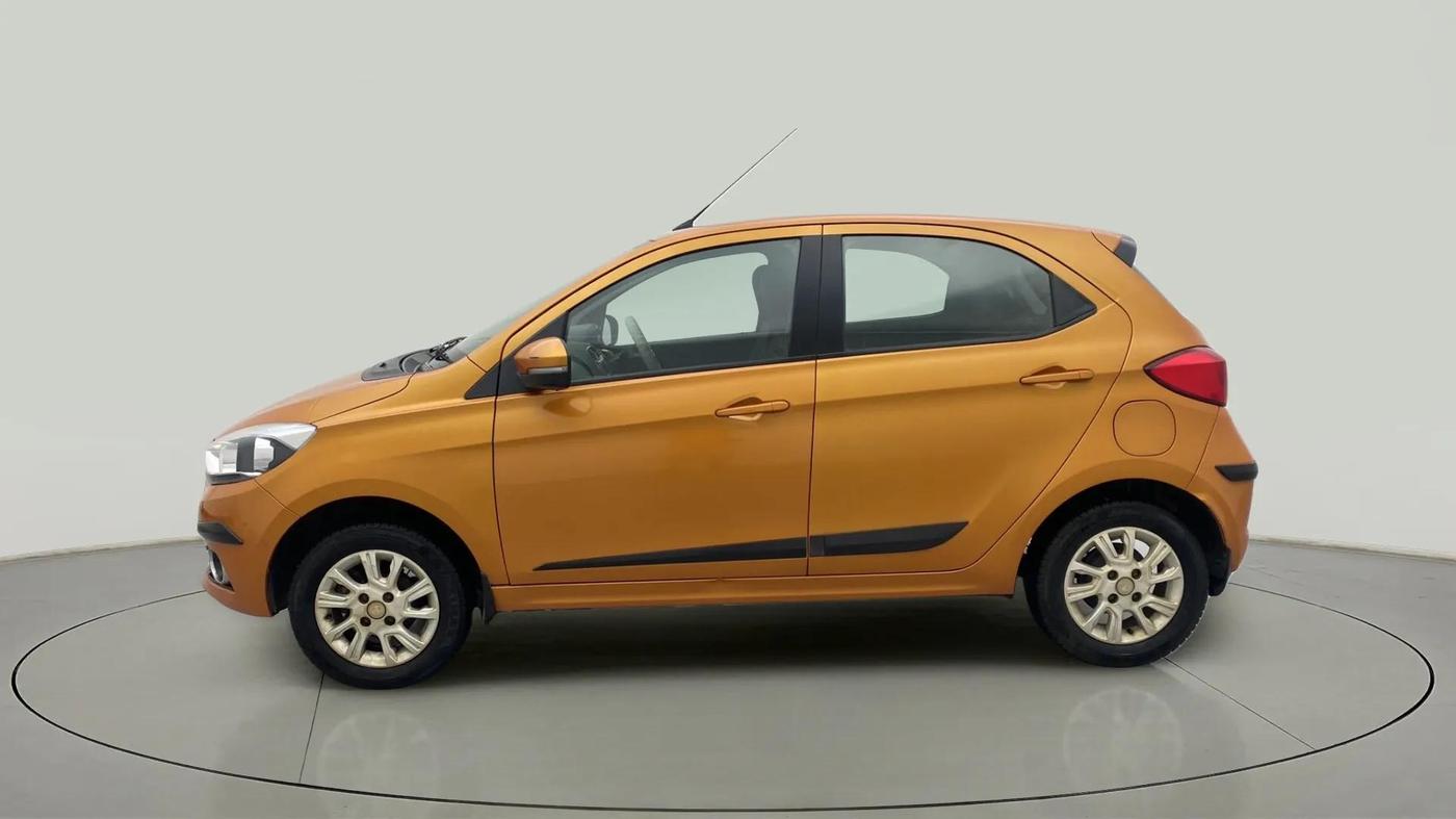 2016 Tata Tiago XZ PETROL, Petrol, Manual, 47,962 km, Left Side