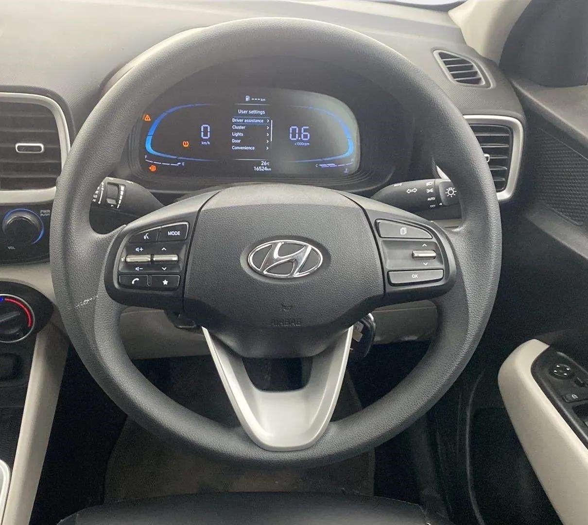 2022 Hyundai VENUE S 1.2, Petrol, Manual, 16,449 km, Steering Wheel Close Up