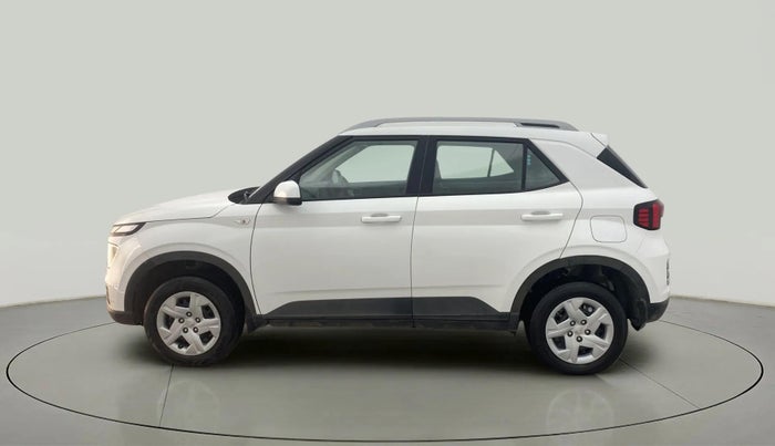 2022 Hyundai VENUE S 1.2, Petrol, Manual, 16,449 km, Left Side