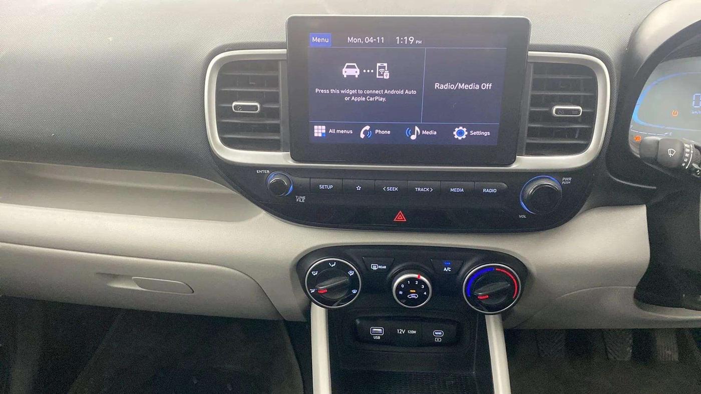 2022 Hyundai VENUE S 1.2, Petrol, Manual, 16,449 km, Air Conditioner