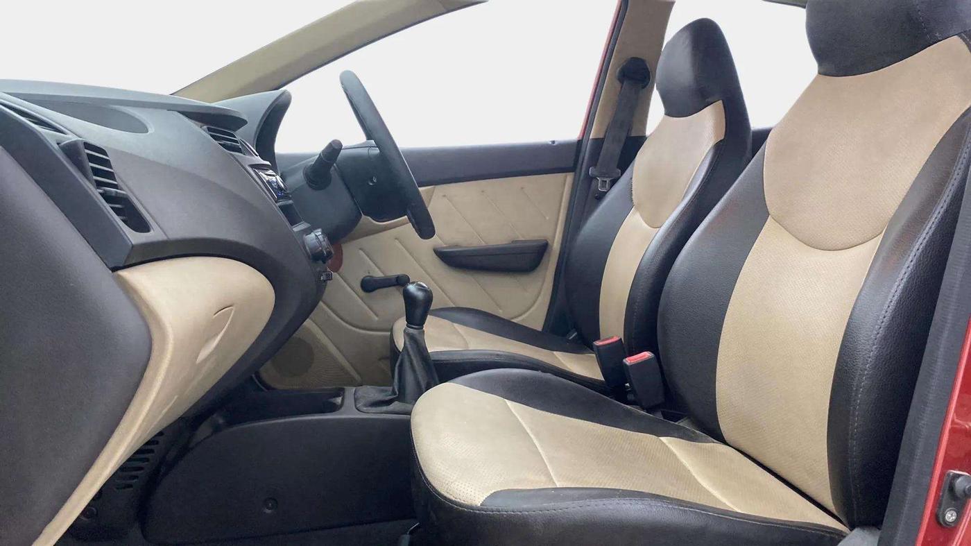 2014 Hyundai Eon D-LITE+, Petrol, Manual, 8,254 km, Right Side Front Door Cabin