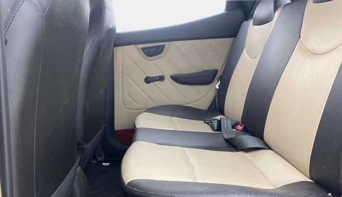 2014 Hyundai Eon D-LITE+, Petrol, Manual, 8,254 km, Right Side Rear Door Cabin
