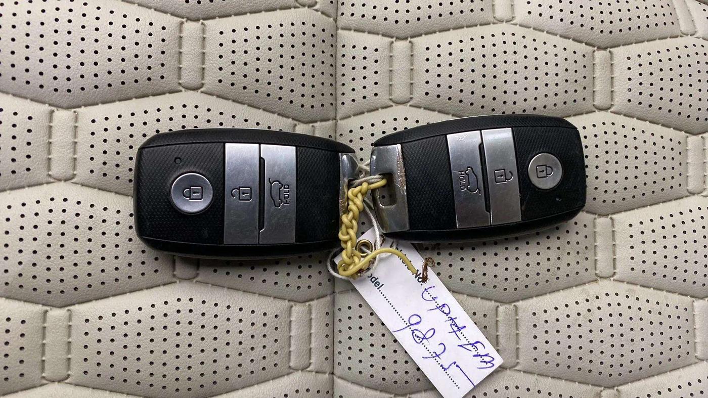 2020 KIA SELTOS HTX 1.5 PETROL, Petrol, Manual, 32,237 km, Key Close Up