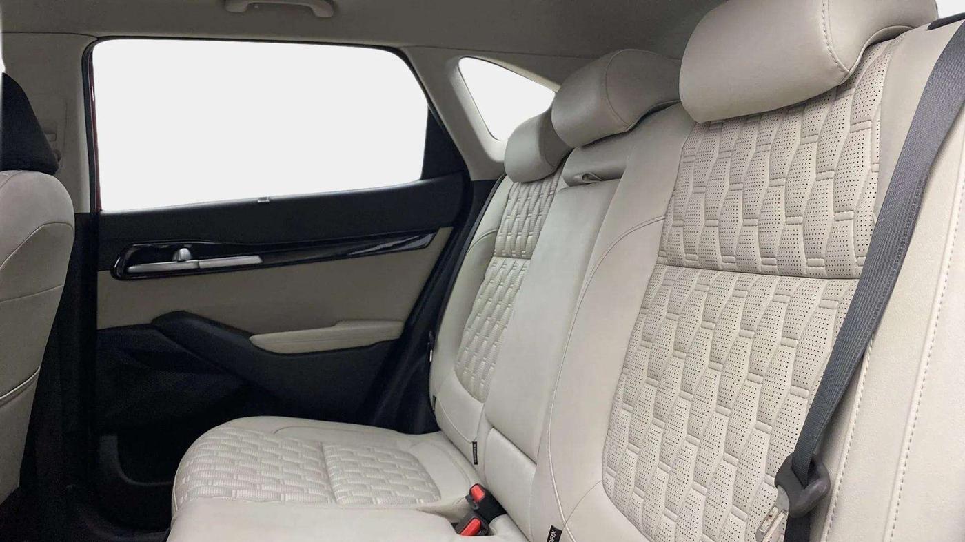 2020 KIA SELTOS HTX 1.5 PETROL, Petrol, Manual, 32,237 km, Right Side Rear Door Cabin