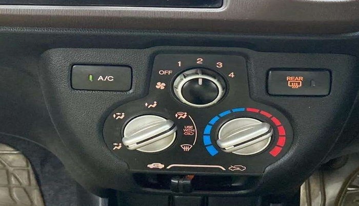 2013 Honda Brio S MT, Petrol, Manual, 1,09,084 km, AC Unit - Directional switch has minor damage