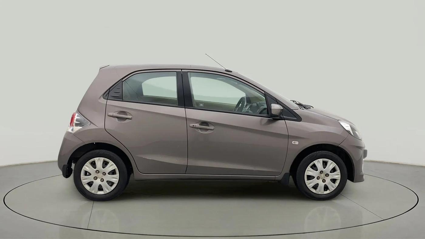 2013 Honda Brio S MT, Petrol, Manual, 1,09,084 km, Right Side View