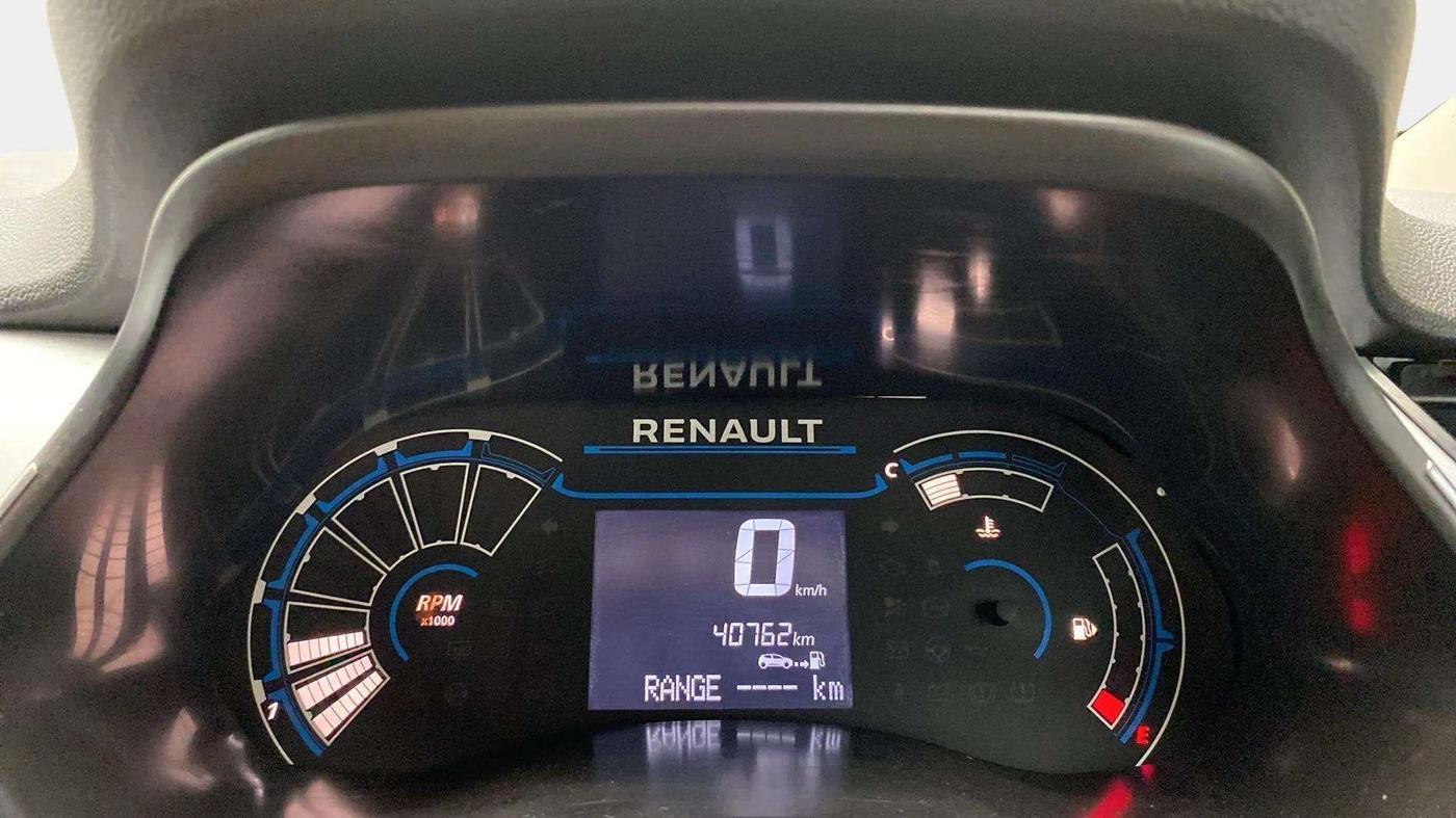 2022 Renault TRIBER RXZ, Petrol, Manual, 40,752 km, Odometer Image