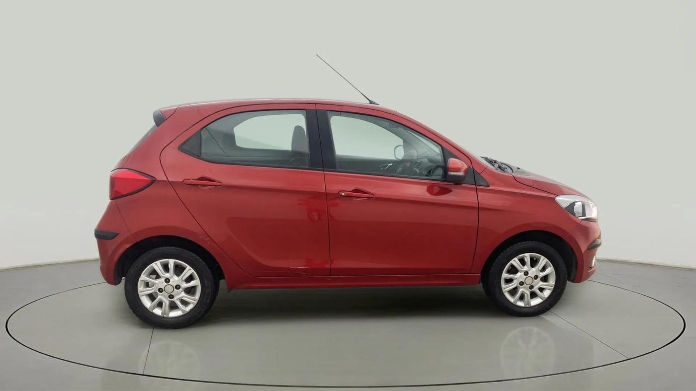 2017 Tata Tiago XZ PETROL, Petrol, Manual, 29,853 km, Right Side
