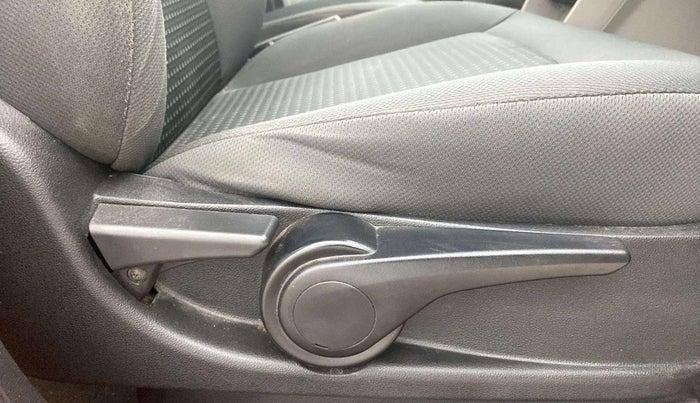 2017 Tata Tiago XZ PETROL, Petrol, Manual, 29,853 km, Driver Side Adjustment Panel