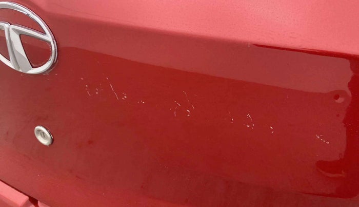 2017 Tata Tiago XZ PETROL, Petrol, Manual, 29,853 km, Dicky (Boot door) - Minor scratches