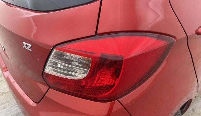 2017 Tata Tiago XZ PETROL, Petrol, Manual, 29,853 km, Right tail light - Minor scratches