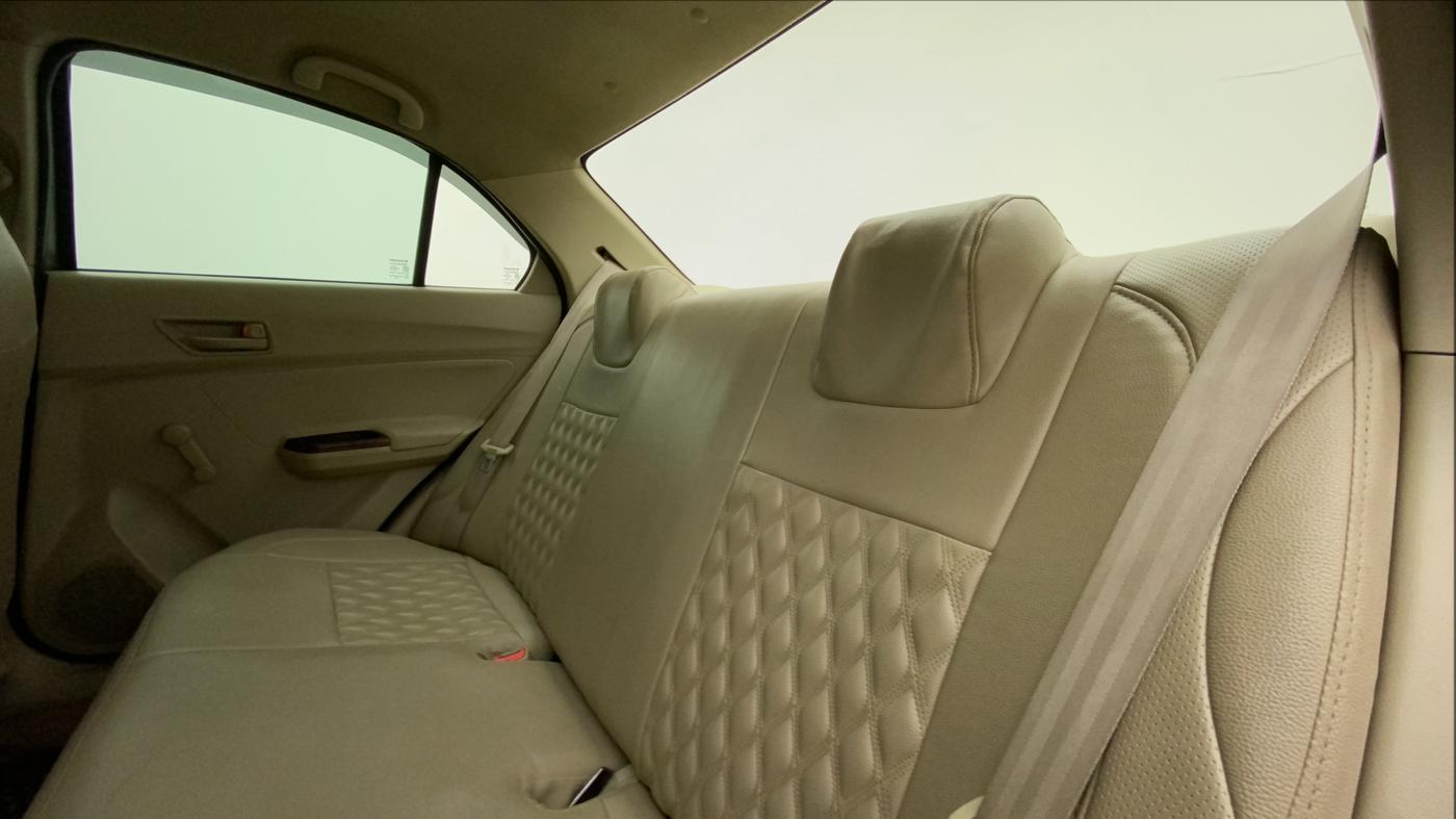 2017 Maruti Dzire LXI, CNG, Manual, 1,00,279 km, Right Side Rear Door Cabin