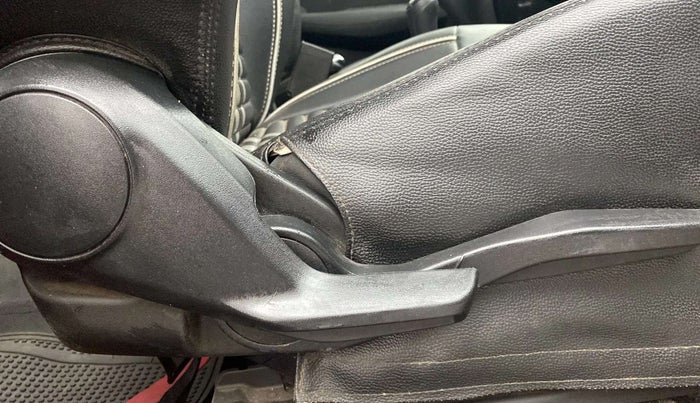 2018 Maruti Swift VXI, Petrol, Manual, 46,330 km, Driver Side Adjustment Panel