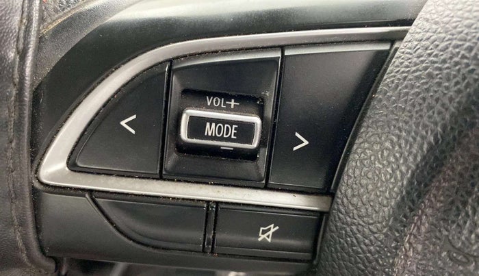 2018 Maruti Swift VXI, Petrol, Manual, 46,330 km, Steering wheel - Sound system control not functional