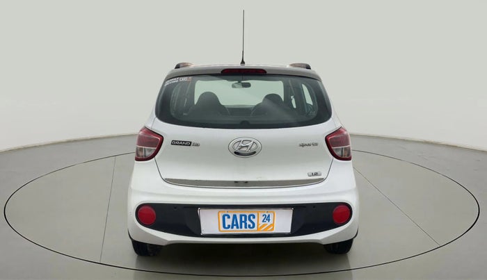 2017 Hyundai Grand i10 SPORTZ (O) 1.2 KAPPA VTVT, Petrol, Manual, 25,601 km, Back/Rear