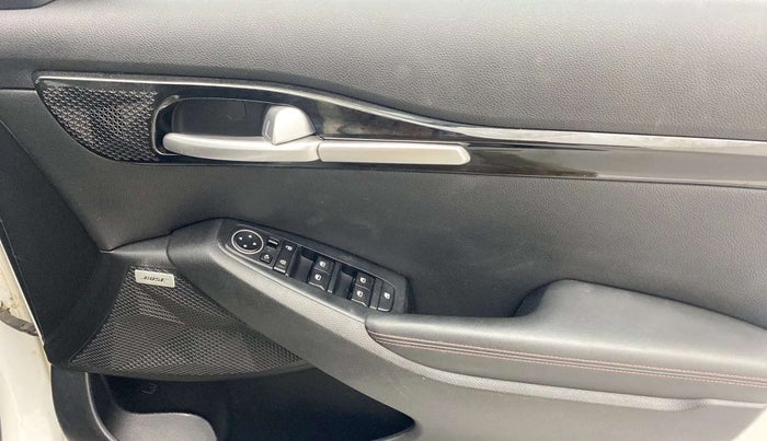 2020 KIA SELTOS GTX PLUS DCT 1.4 PETROL, Petrol, Automatic, 72,332 km, Driver Side Door Panels Control