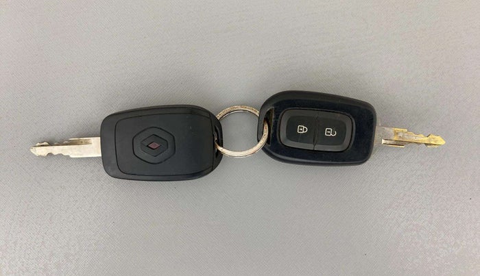 2019 Renault Kwid RXL, Petrol, Manual, 55,223 km, Key Close Up