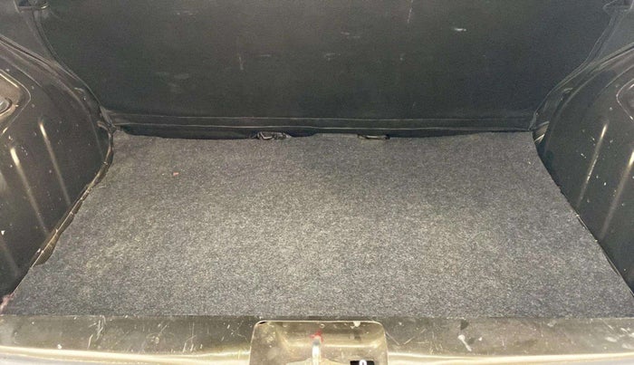 2019 Renault Kwid RXL, Petrol, Manual, 55,223 km, Boot Inside