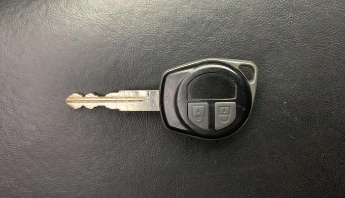 2017 Maruti Swift LXI (O), Petrol, Manual, 98,291 km, Key Close Up