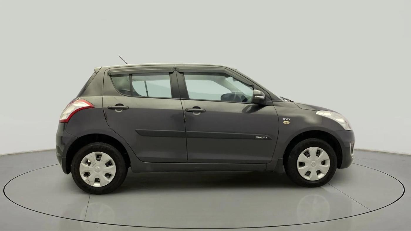 2017 Maruti Swift LXI (O), Petrol, Manual, 98,291 km, Right Side View