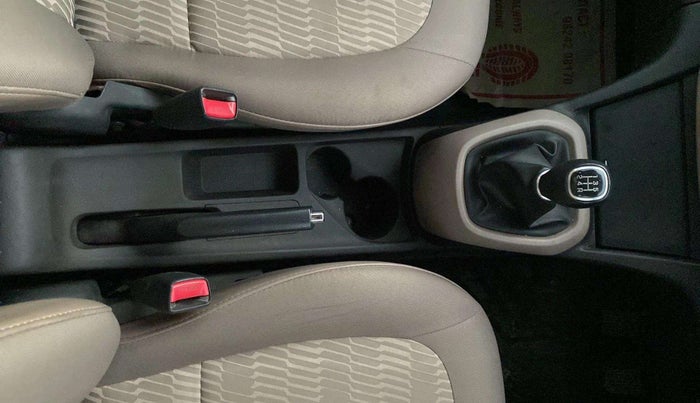 2018 Hyundai Xcent SX 1.2, Petrol, Manual, 71,359 km, Gear Lever