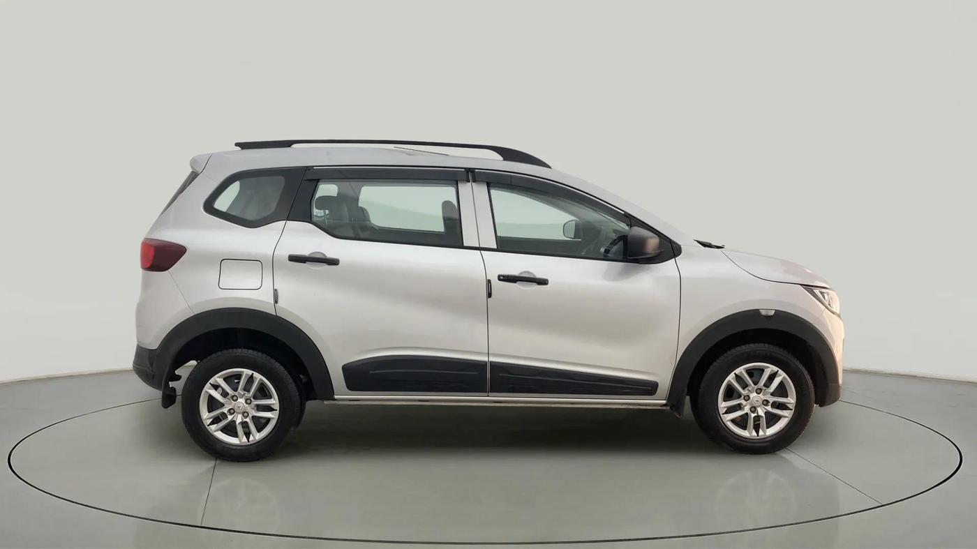 2023 Renault TRIBER RXL MT, Petrol, Manual, 18,843 km, Right Side