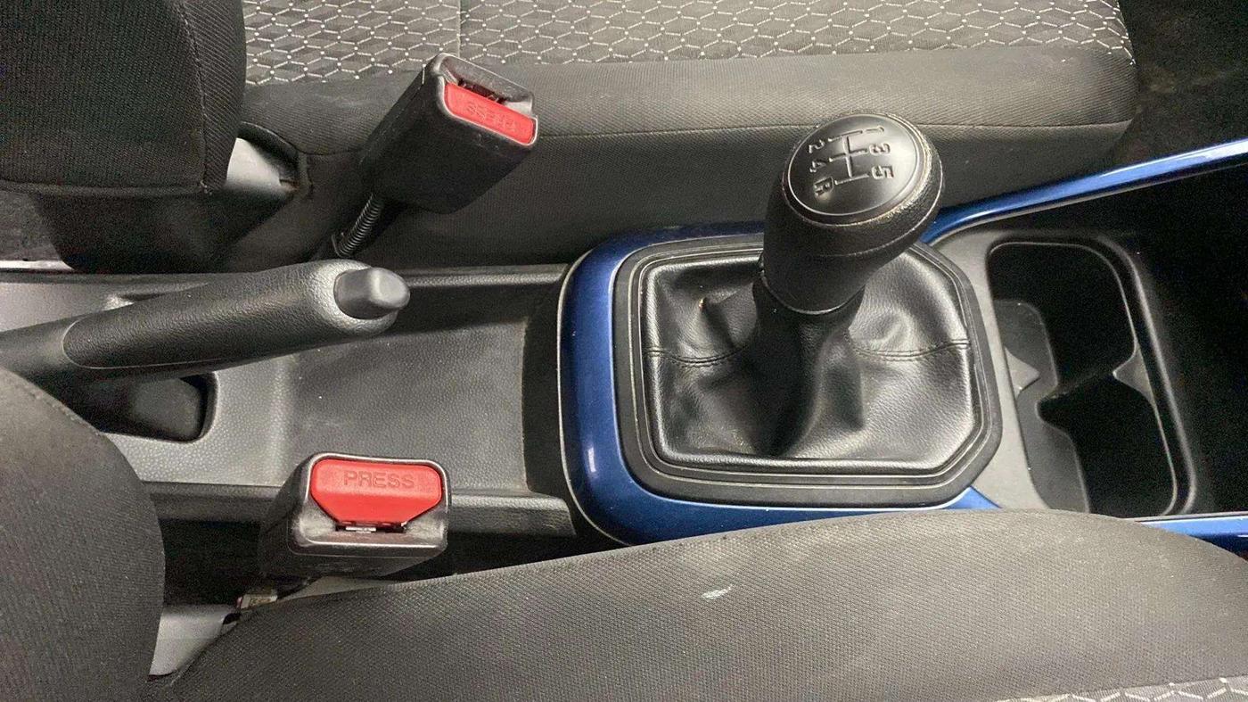 2021 Maruti IGNIS SIGMA 1.2, Petrol, Manual, 50,441 km, Gear Lever