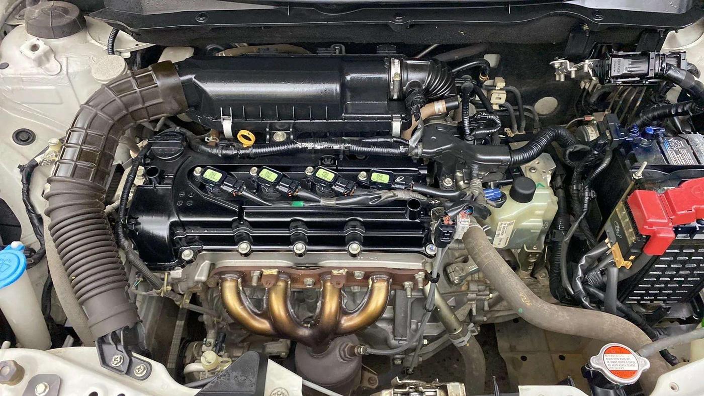 2018 Maruti Swift VXI AMT, Petrol, Automatic, 28,390 km, Open Bonet