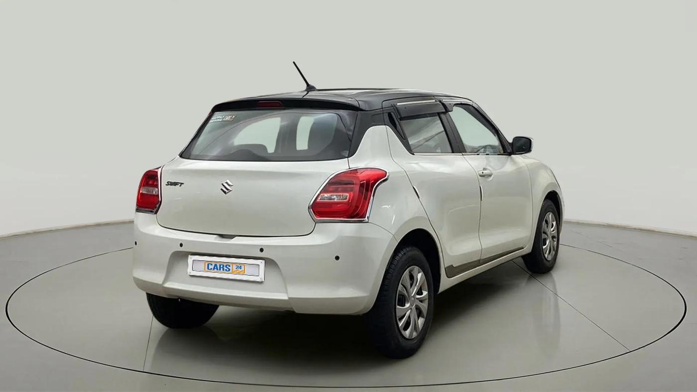 2018 Maruti Swift VXI AMT, Petrol, Automatic, 28,390 km, Right Back Diagonal