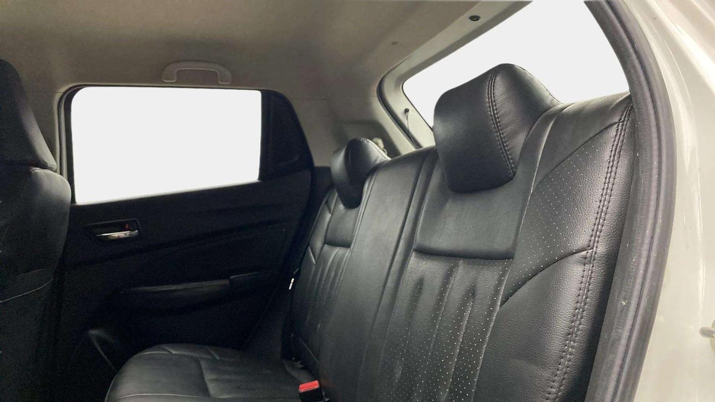 2018 Maruti Swift VXI AMT, Petrol, Automatic, 28,390 km, Right Side Rear Door Cabin