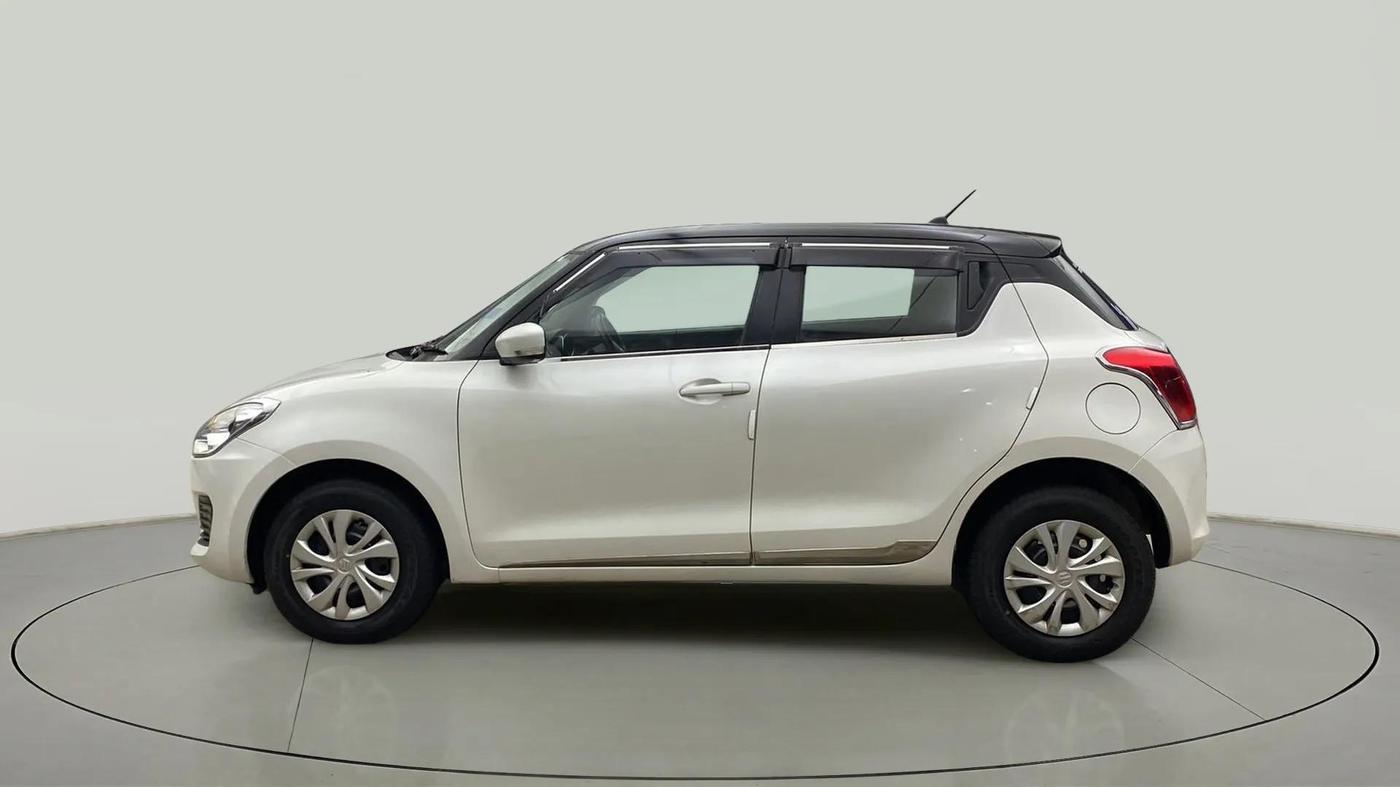 2018 Maruti Swift VXI AMT, Petrol, Automatic, 28,390 km, Left Side
