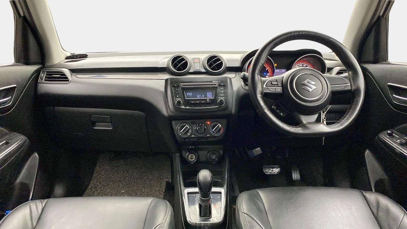 2018 Maruti Swift VXI AMT, Petrol, Automatic, 28,390 km, Dashboard