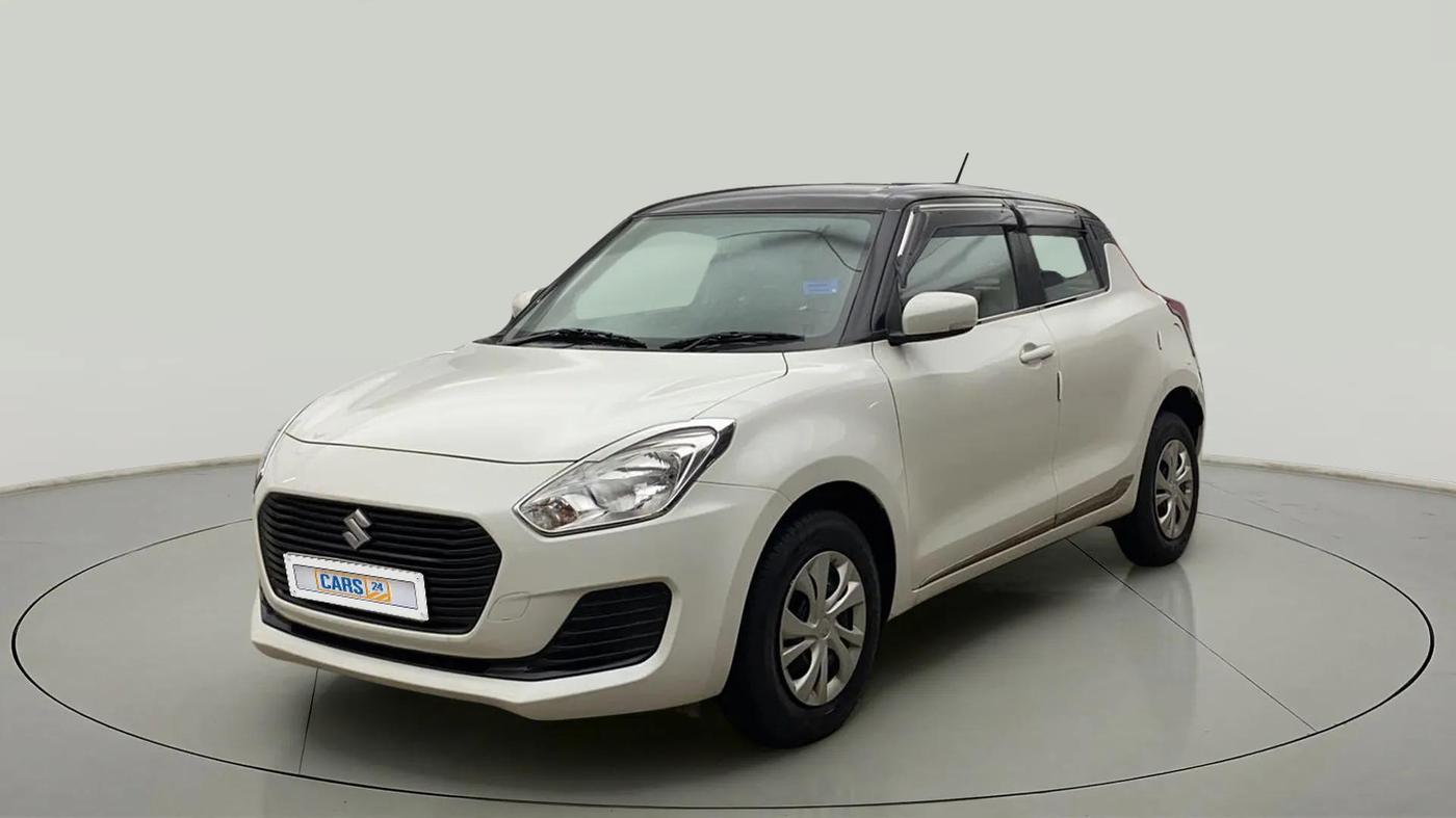 2018 Maruti Swift VXI AMT, Petrol, Automatic, 28,390 km, Left Front Diagonal