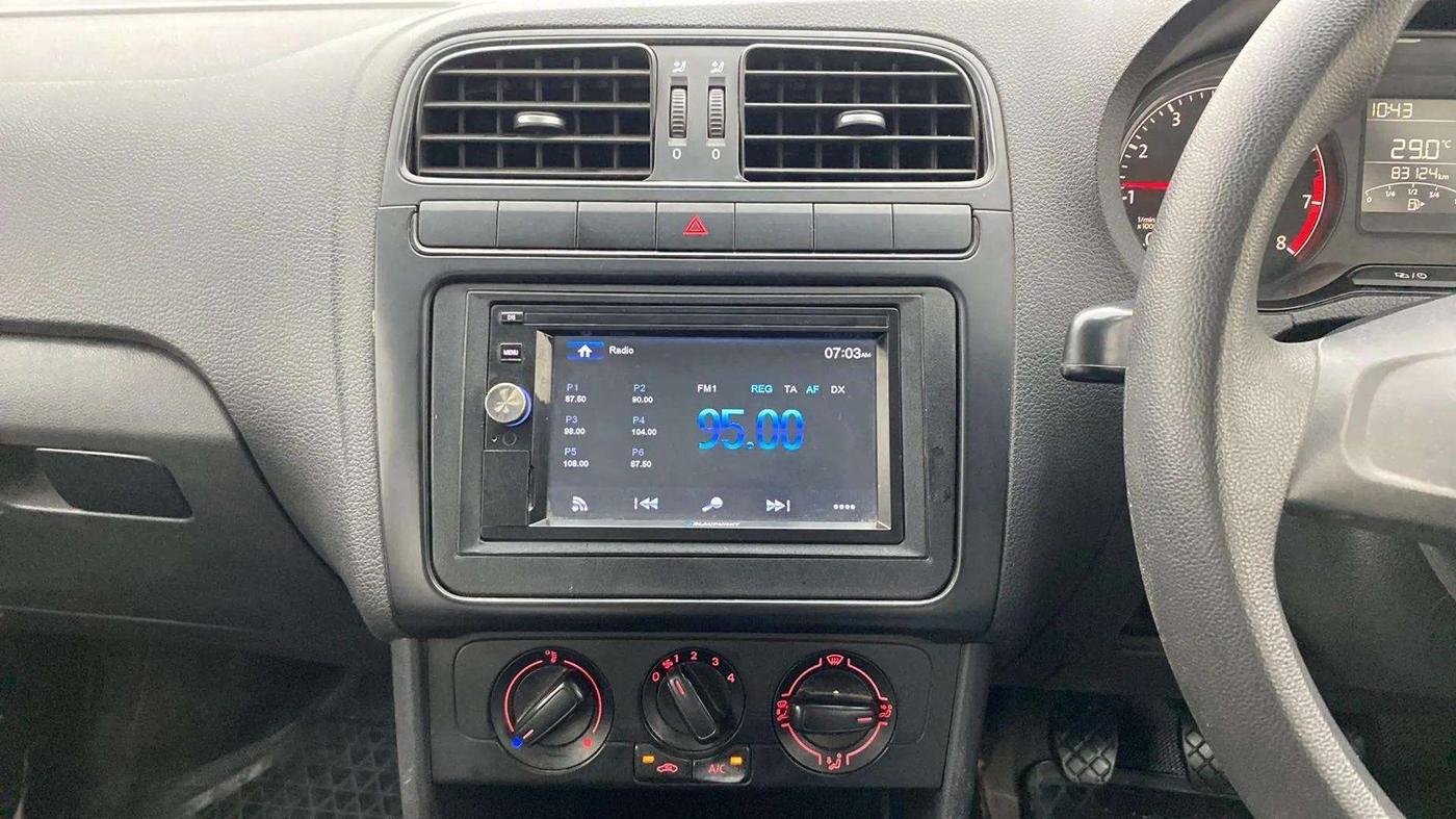 2018 Volkswagen Polo TRENDLINE 1.0L, Petrol, Manual, 83,354 km, Air Conditioner