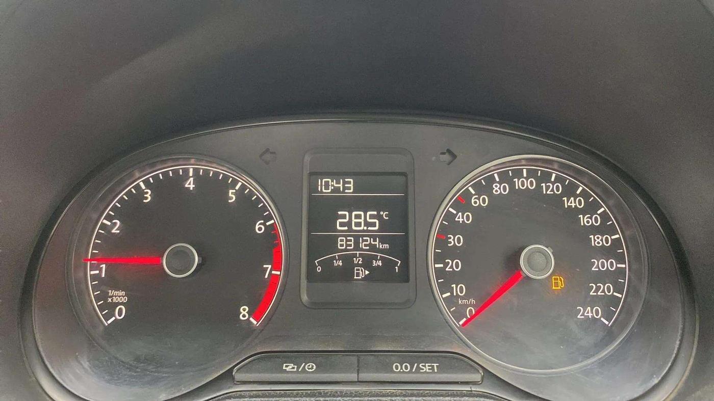 2018 Volkswagen Polo TRENDLINE 1.0L, Petrol, Manual, 83,354 km, Odometer Image