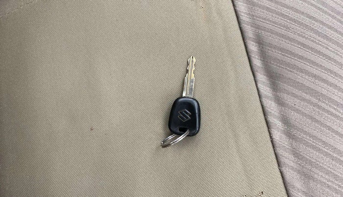 2017 Maruti Alto K10 VXI (O) AMT, Petrol, Automatic, 48,442 km, Key Close Up
