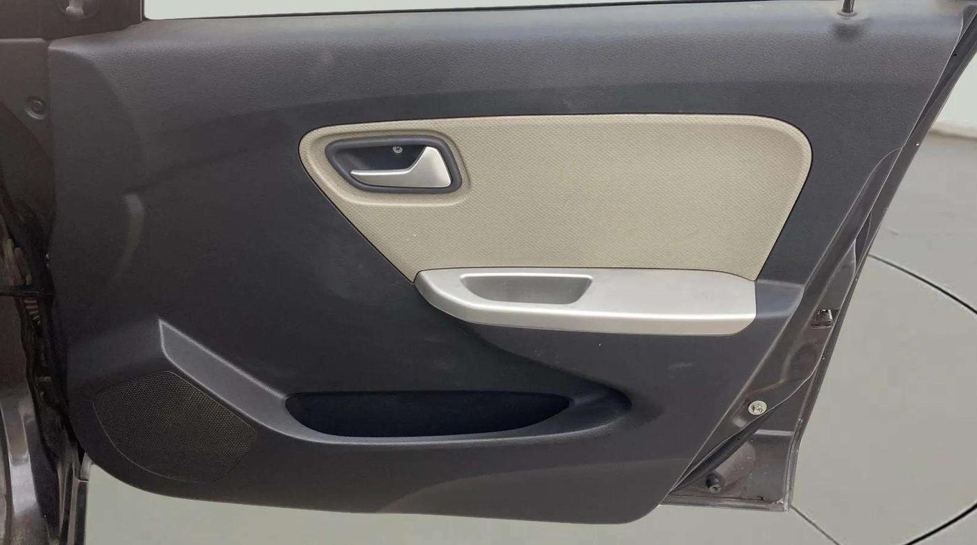 2017 Maruti Alto K10 VXI (O) AMT, Petrol, Automatic, 48,442 km, Driver Side Door Panels Control