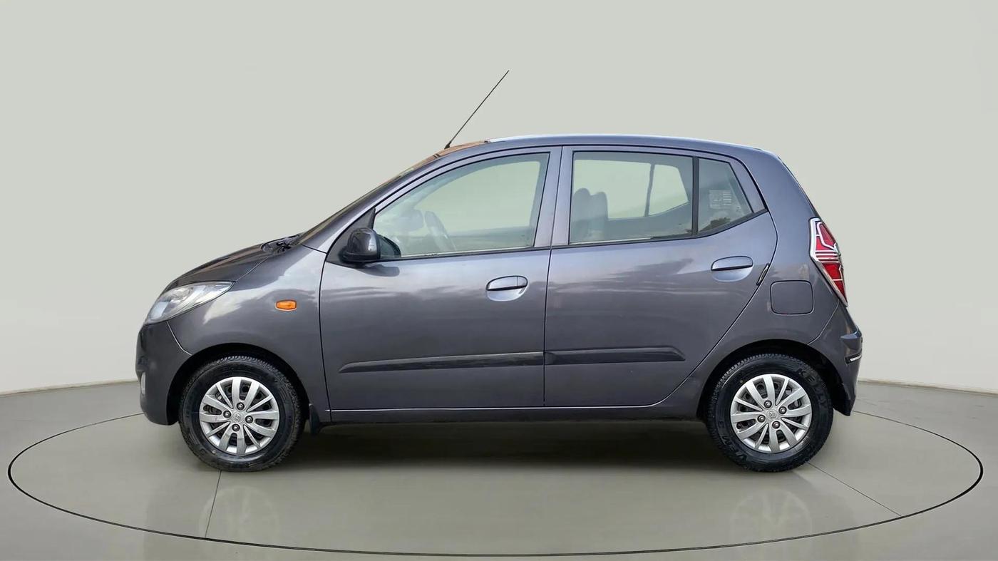 2016 Hyundai i10 SPORTZ 1.1, Petrol, Manual, 9,543 km, Left Side